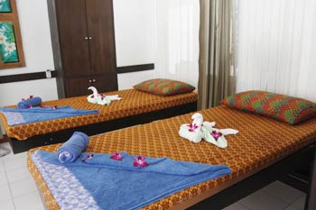 Moon Inn - Guesthouse Rooms Patong Beach Phuket Thailand